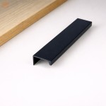 uchwyt do mebli nakładany na front krawędziowy NERO czarny mat anoda szczotkowan z zaoblonymi krawędziami (5).jpg