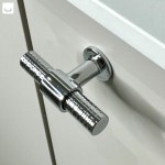 gałka meblowa T-bar ryflowana uchwyt do mebli T nowoczesna gałka premium glamour Anelli chrom połysk 1.jpg