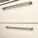 Uchwyt meblowy nowoczesny ryflowany uchwyt do mebli ARIVO champagne HC RIVA szampański.jpg