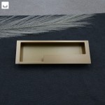uchwyt meblowy wpuszczany uchwyt do meli na równi z płytą, złoty mat złoto matowe, uchwyt na równi z płytą szafa wewnętrzna szuflada. komoda, garderoba  (4).jpg