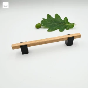 Uchwyt do mebli drewniany reling NATURA dąb naturalny L-640mm  + czarny