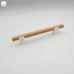 Uchwyt meblowy NATURA drewniany reling dąb naturalny + biały 3.jpg