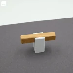 Uchwyt meblowy gałka T-bar NATURA drewniany reling biały.jpg