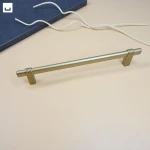 Uchwyt meblowy nowoczesny STRATO ryflowany złoto indyjskie 160mm2C01519160.IN loft.jpg