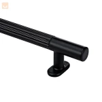 Uchwyt meblowy FLUTED ryflowany modny nowoczesny uchwyt do mebli arte 6881.232 czarny mat 992mm 1.jpg